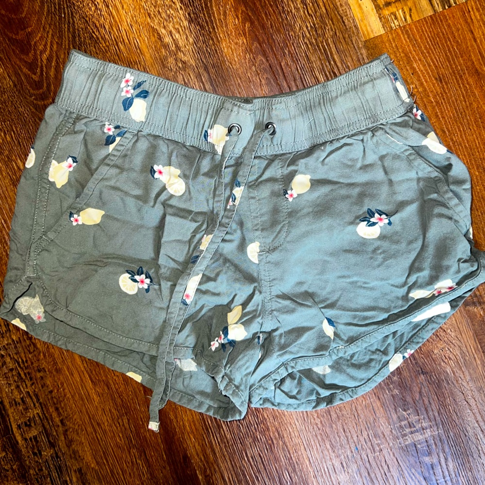 Floral lemon shorts